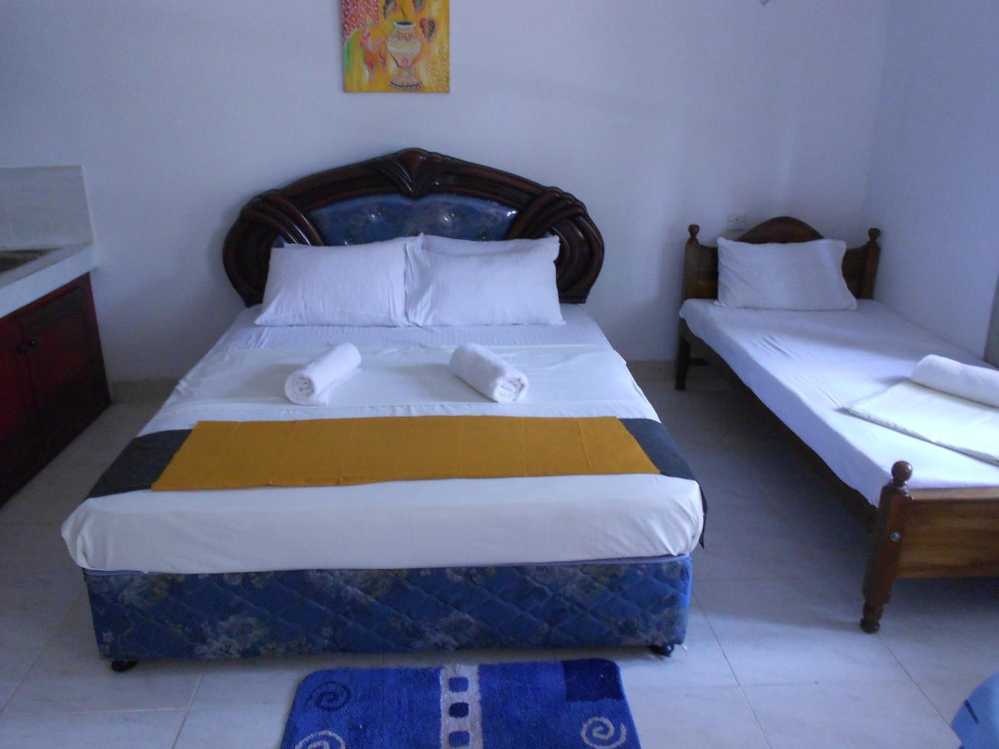 Shanith Guesthouse ネゴンボ エクステリア 写真