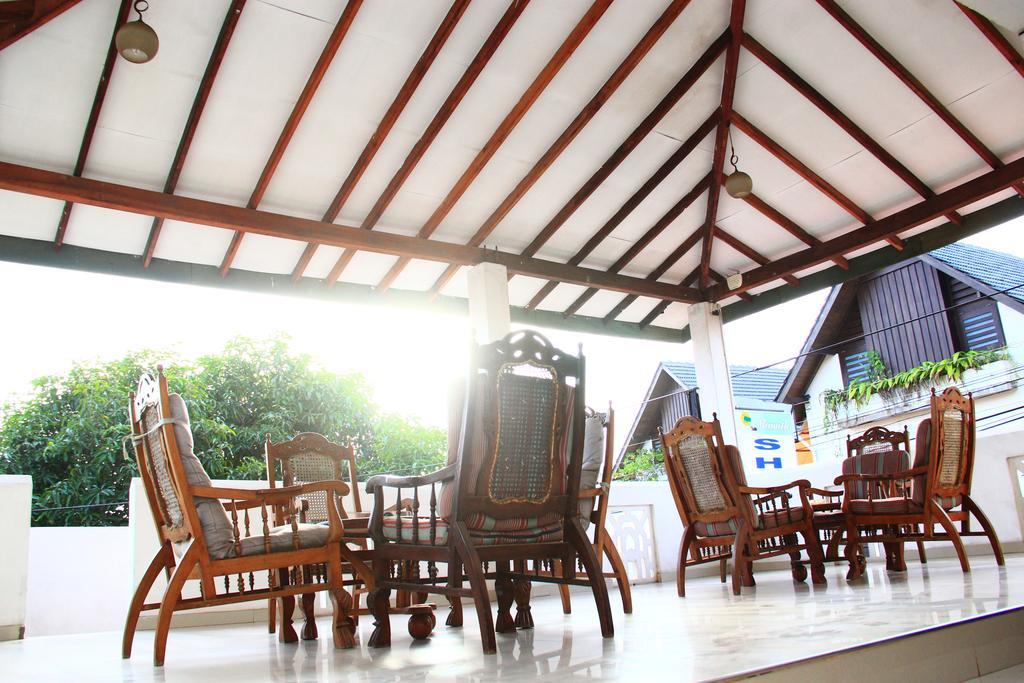 Shanith Guesthouse ネゴンボ エクステリア 写真